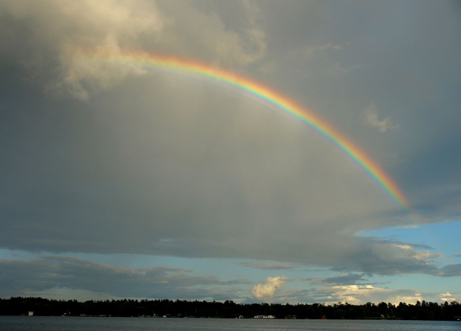 (034 15035) Rainbows, Friends and Miracles - Sturgeon Lake, Bobcaygeon, ON